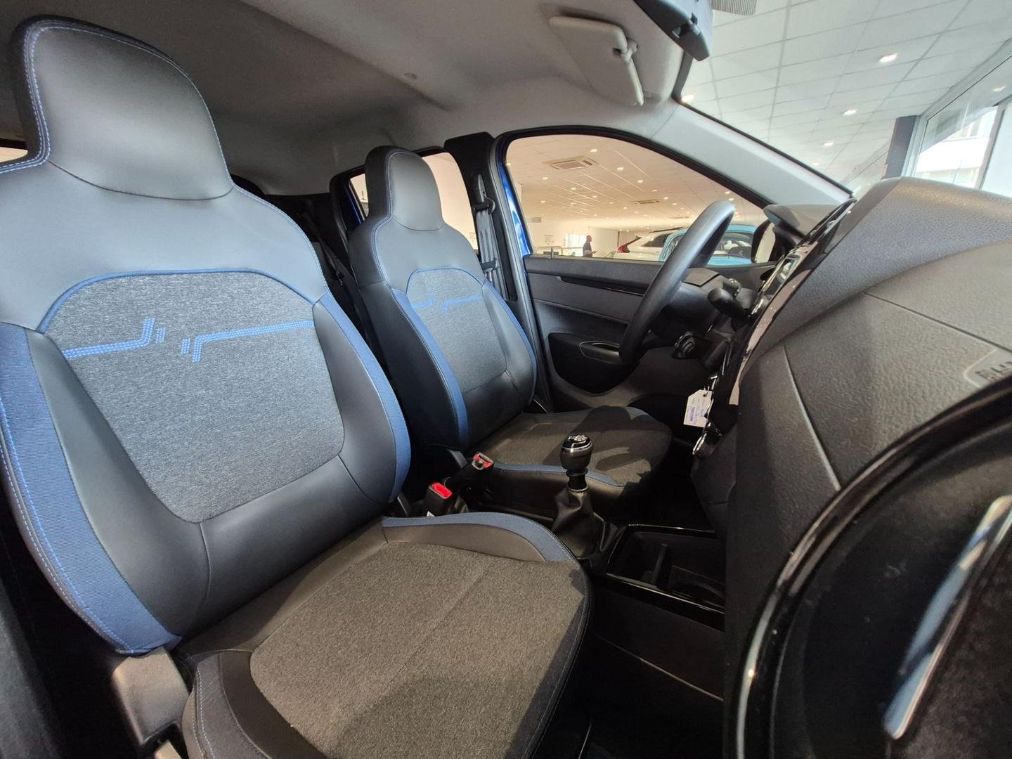 Renault Kwid 1.0 12V Sce Flex Intense Manual