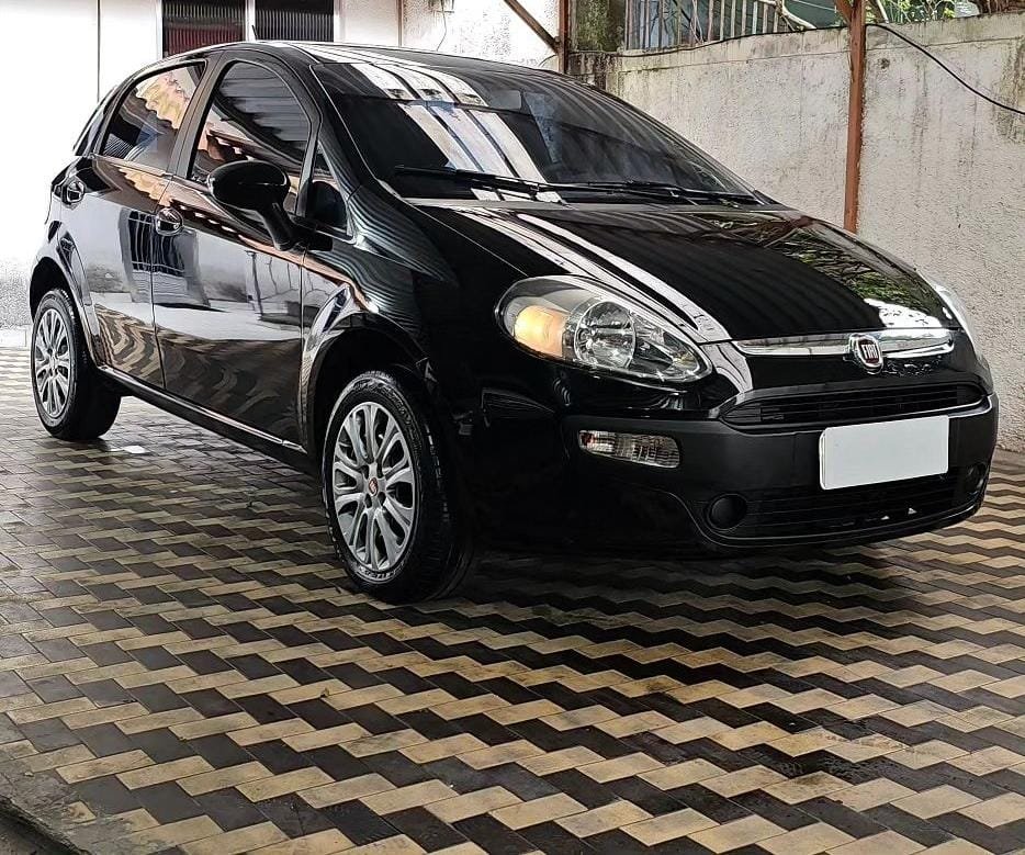 FIAT PUNTO ATTRACTIVE 1.4 EVO FIRE 8V FLEX 4P MANUAL – 2013