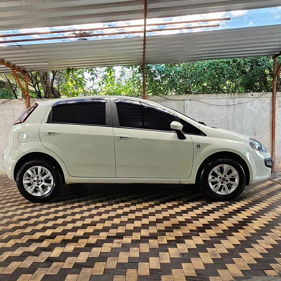 FIAT PUNTO ITALIA ATTRACTIVE 1.4 EVO FIRE 8V FLEX 4P MANUAL – 2016